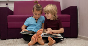 Come scegliere i libri giusti per i bambini in base alla loro età